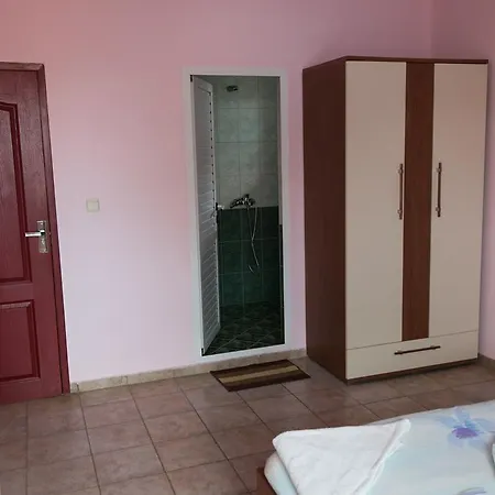 Sea House Vendégház 3*