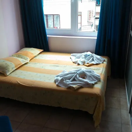 Sea House Vendégház 3*